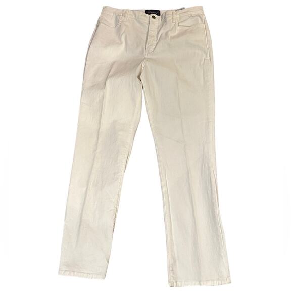 NYDJ Not Your Daughters Jeans Women’s size 14 White Jeans with Bejeweled Pocket - Picture 1 of 10